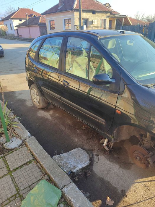 Рено Сценик на части