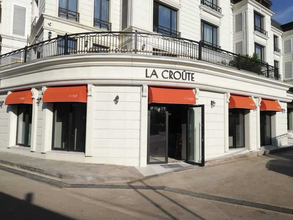 Маркизы для летних террас