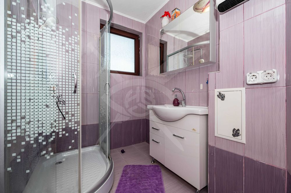 Продава се Тристаен апартамент в Пловдив, Остромила - 116 кв.м за 1432 €/кв.м - Снимка #12