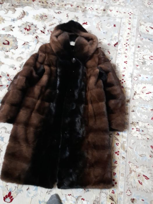 Продам норковую шубу