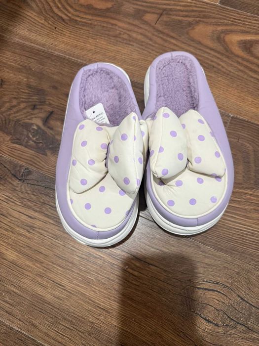 papuci de casa avem multe culori si modele