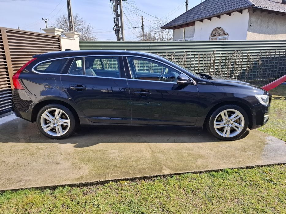 VOLVO V60 2013 — imagine 8