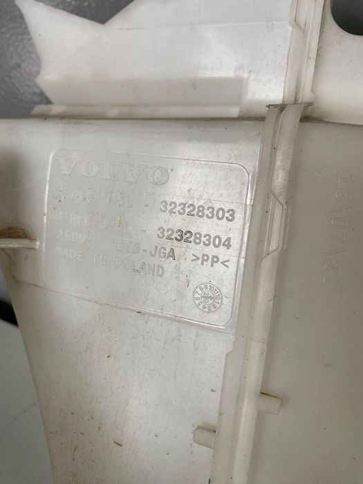 Vas lichid spalator parbriz VOLVO V60CC MILD HYBRID V60 S60 2021 32328303 32328304