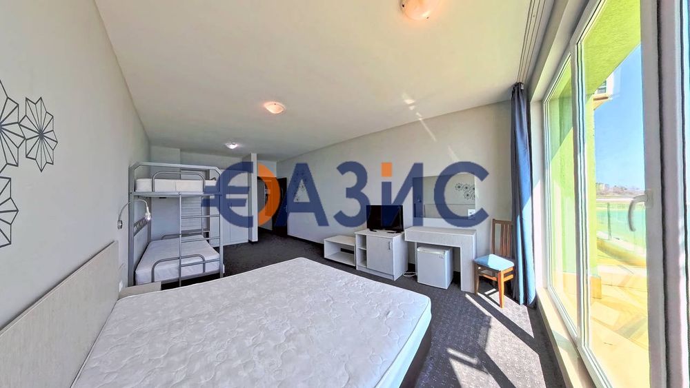 Продава се Едностаен апартамент в Несебър - 56 кв.м за 1117 €/кв.м - Снимка #8