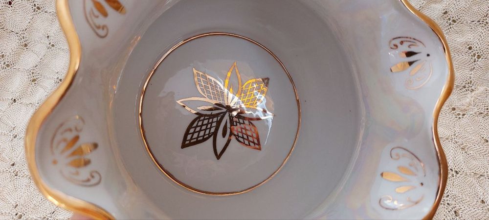 Красивая ваза конфетница