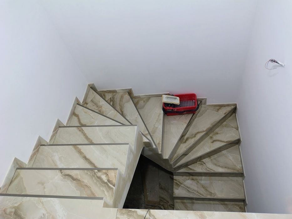 Amenajări interioare și exterioare