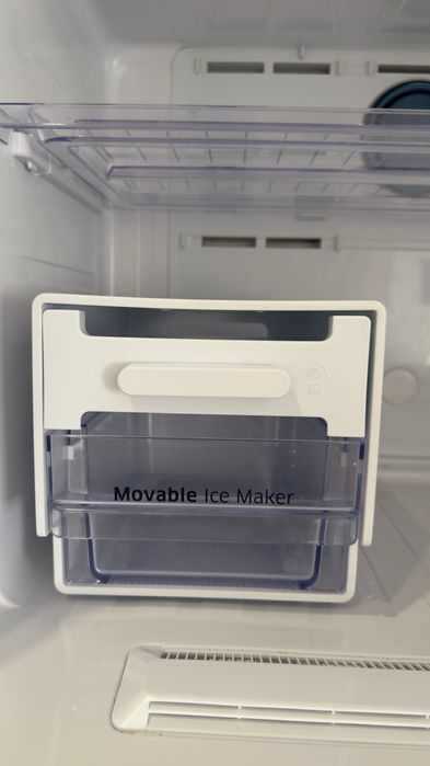 Холодильник двухкамерный «Самсунг»