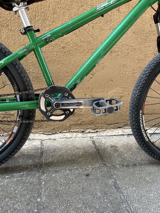 Dirt jump колело за трикове DMR bikes transition old school