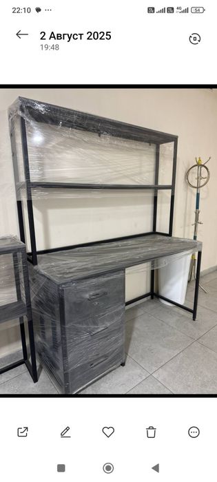 Loft bahadan rabochi stol.