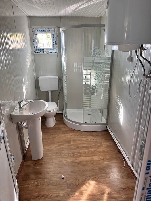 Vând containere Modulare