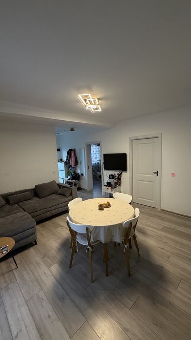 Hemeius, Casa 3 camere,