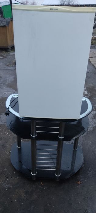 Мини холодильник SAMSUNG