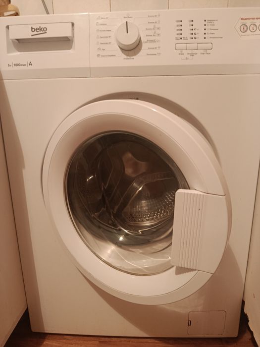 Продам стиральную машину