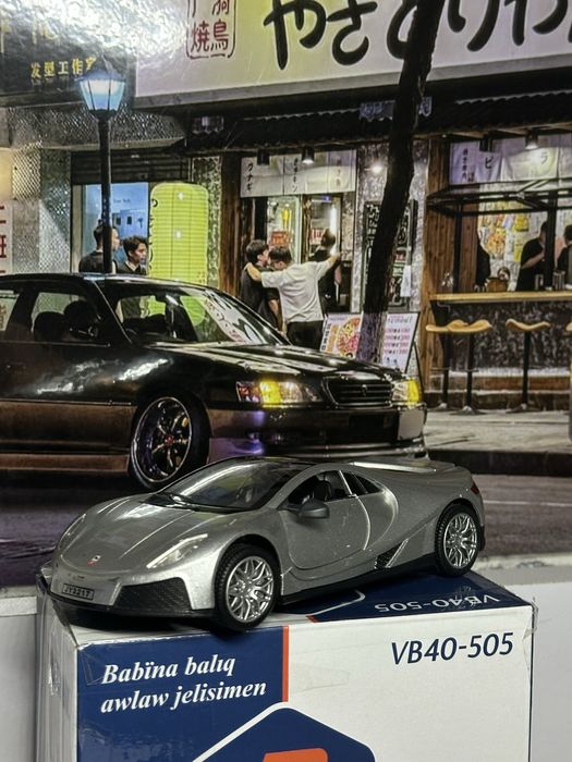 Продам машинку модель Spano  модель 1:32