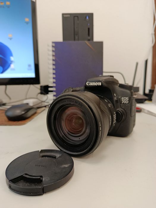 Vând Canon EOS 70D