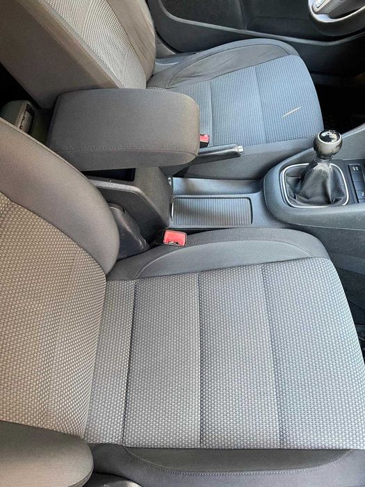 Golf 6 1.6 242000km