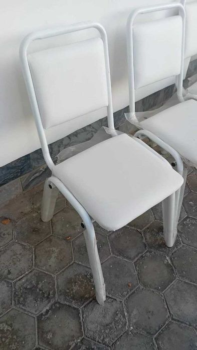 O‘quv stol-partalari sotiladi.(yangi holatda)