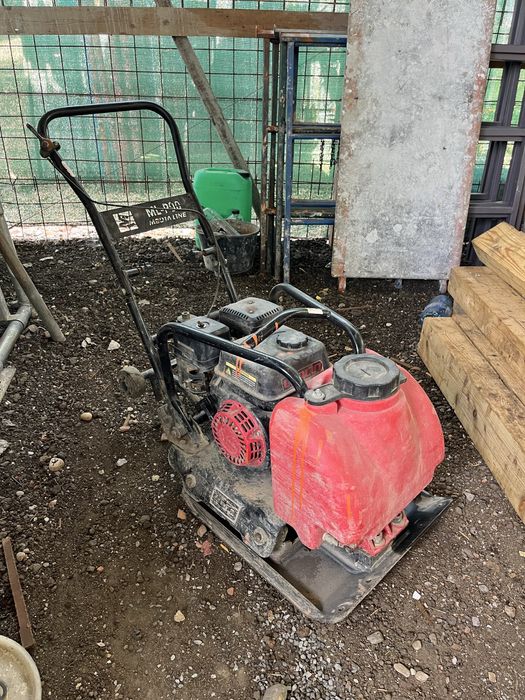 Inchiriem placa compactoare, mai, rigla vibranta, ghilotina, generator