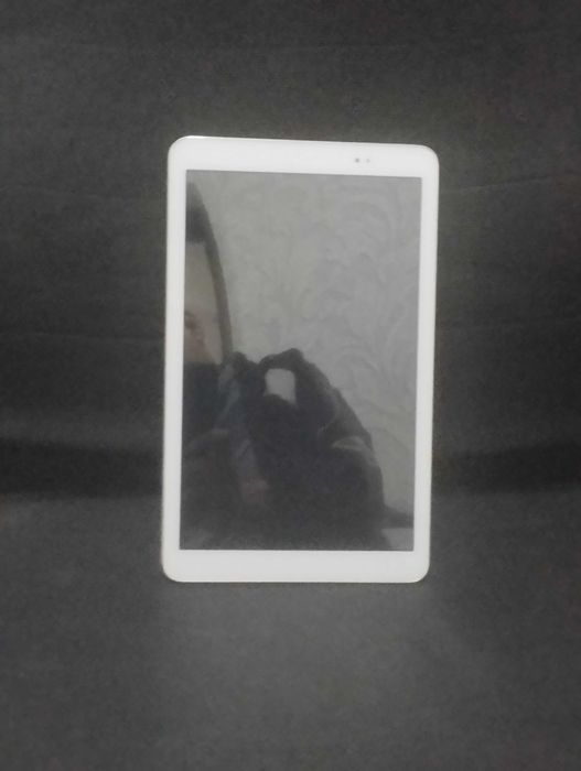 Планшет- HUAWEL \\ Мадел - T1-A21w\\ 2GB\\ 16GB\\ 4-yader\\ Эк-10,4 \\