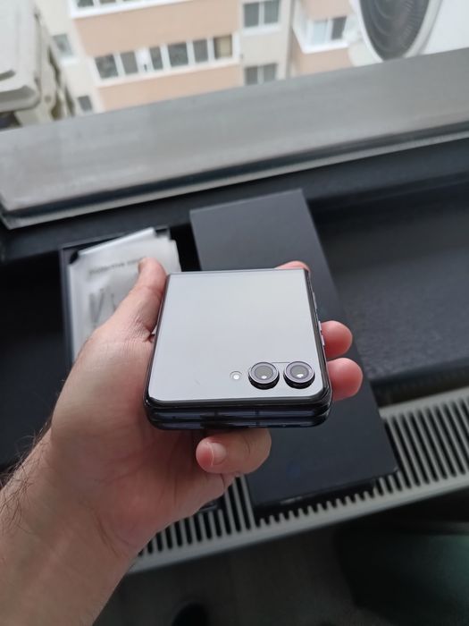 Motorola RAZR 50 ULTRA 512 GB 12 GB Ram