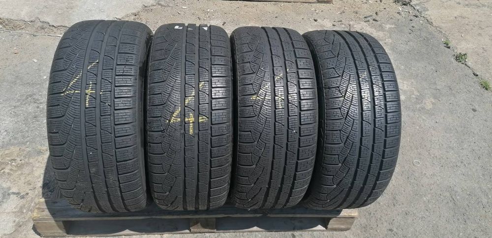 245/45/17 Пирели ДОТ 2015 г - 8 + мм