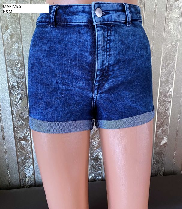 Lot pantaloni scurti femei marime S sau M zara