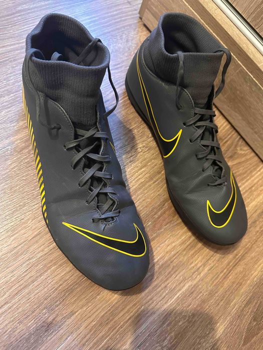 Nike Mercurial стоножки за футбол
