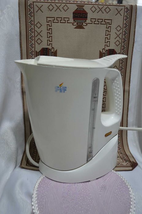 Кана за гореща вода 2000 вт Fif