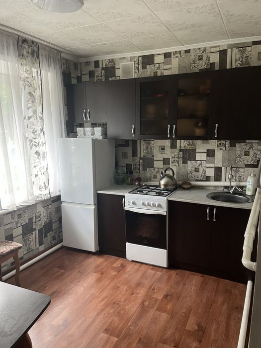 Продам квартиру! 3-х комнатную. В Бишкуле!