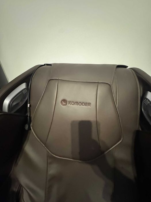 Komoder OPERA PLUS - fotoliu de masaj cu robot 3D