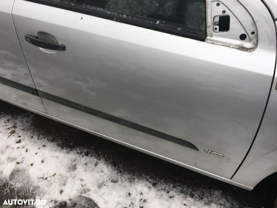 Usa / Portiera Dreapta Fata Opel Astra H 2004 - 2011 cod culoare Z157