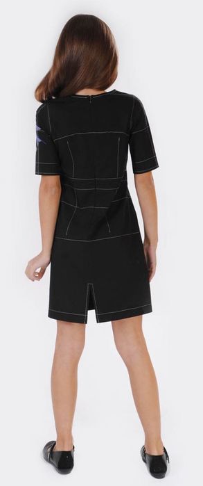 Платье продам новое