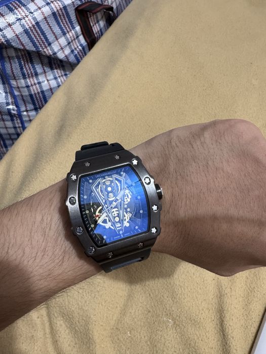 Продаи часы наручные