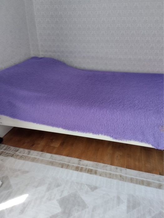 Продам кровать вместе с матрасом