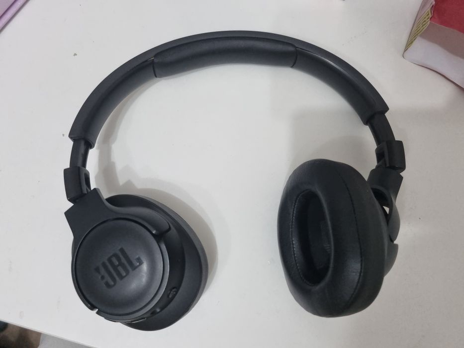 Продам JBL tune 720bt