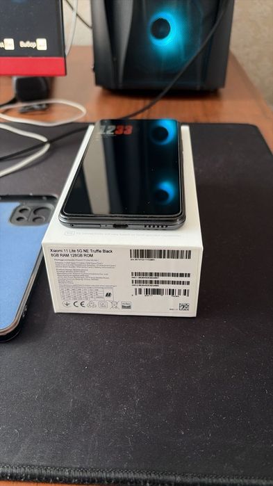 Продам Xiaomi 11 lite 5g NE Truffle black.