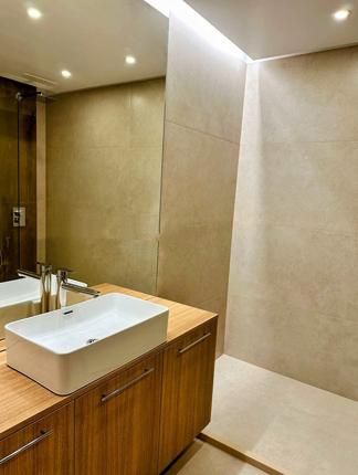 Дава се под наем Тристаен апартамент в София, Бояна - 130 кв.м за 1750 € - Снимка #7