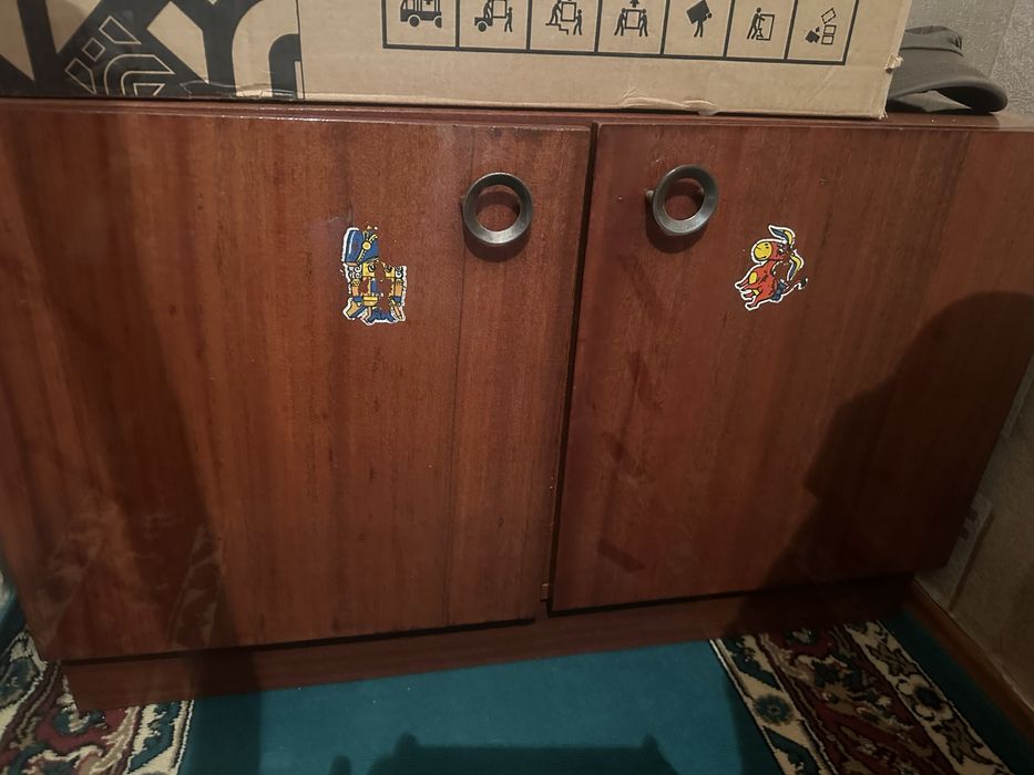 Тумбочка  для прихожей