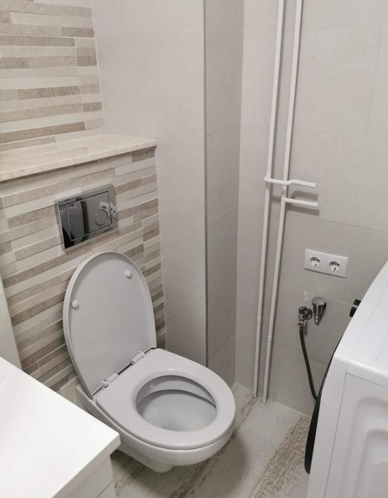 Inchiriez ap cu 2 camere in zona Nufarul