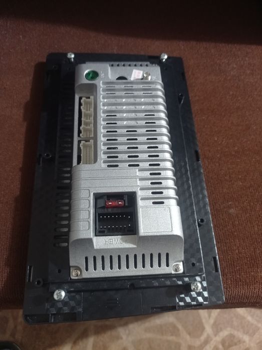 Мултимедия, свалена от Пежо 4007 .