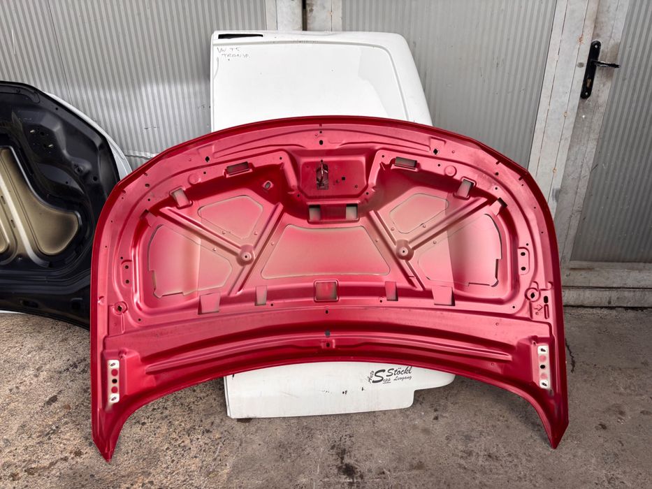 Преден капак • Peugeot 3008 • 2016–2020