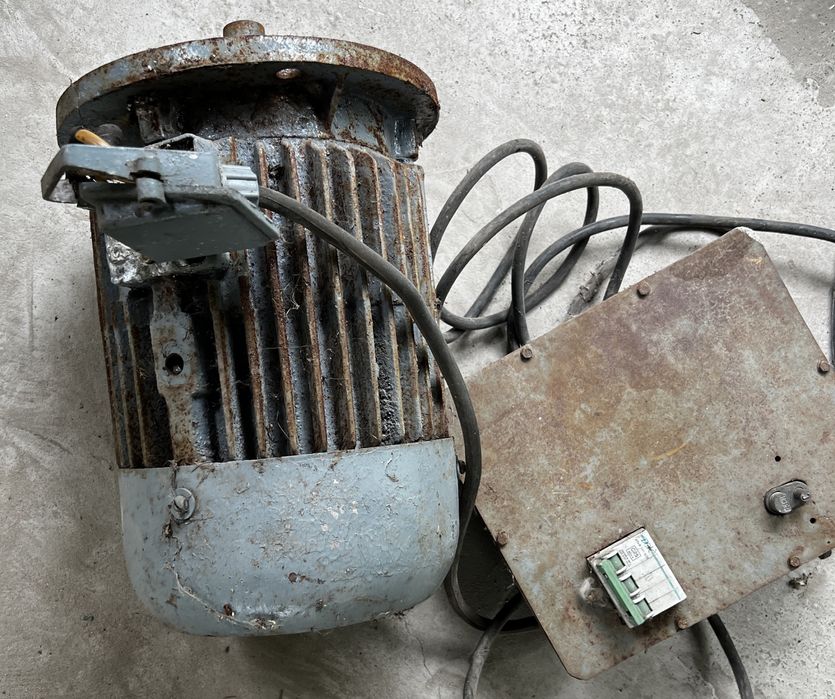 Двигатель асинхронный