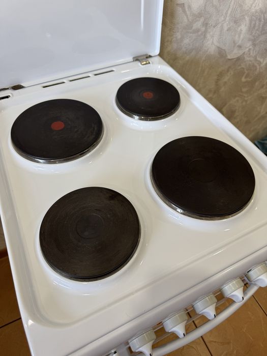 Продам Электроплита Ariston
