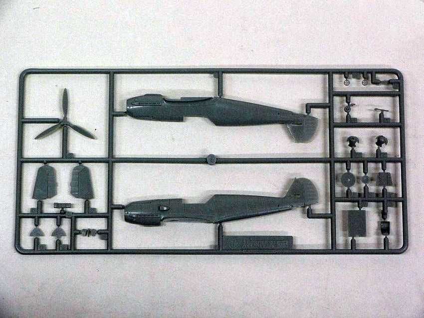 Сборная модель самолета Мессершмитт Bf 109 G-6 (Звезда, 1/72)