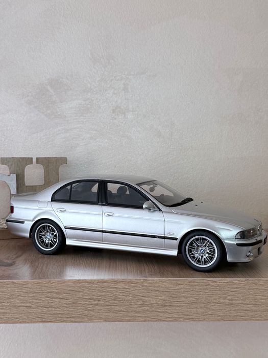 Колекционерски модел  BMW M5 e39 1/18 OttoMobile