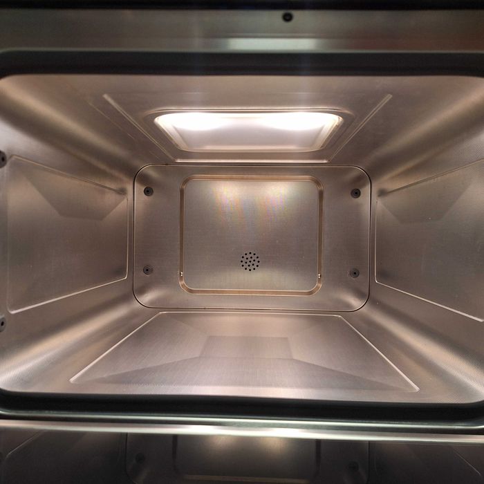 Микровълнова за вграждане  Миеле DGM7640 - лимитирана серия с пара