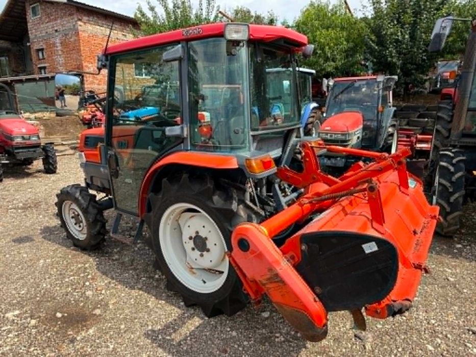 Трактор KUBOTA KL33