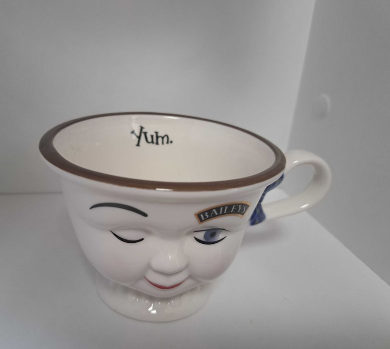 Ретро Бейлис чашки за кафе-момче и момиче