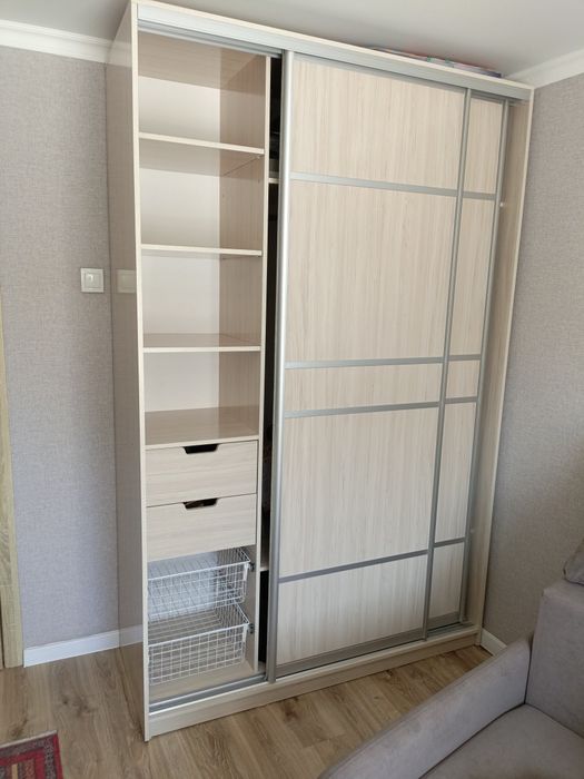Срочно продам шкаф-купе