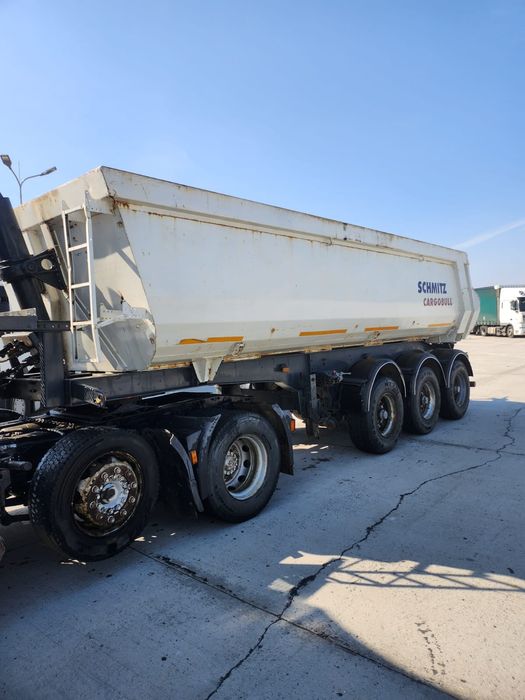 Vând ansamblu  complet